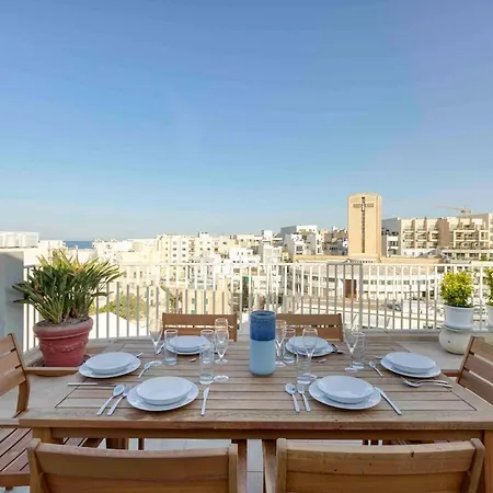 Spectacular Penthouse In The Heart Of St Julians
