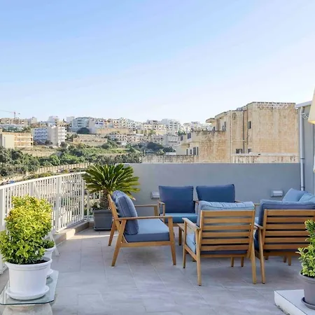 Апартаменты Spectacular Penthouse In The Heart Of St Julians