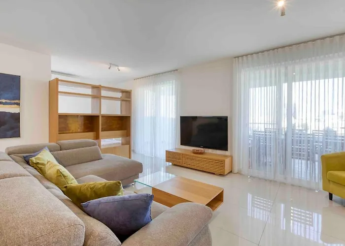 High-end Living Exclusive Penthouse St Julians * San Ġiljan