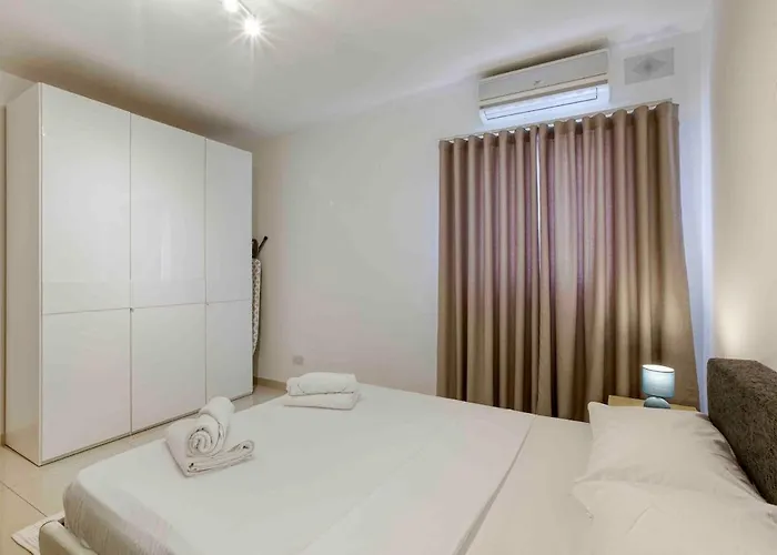 Lägenhet High-end Living Exclusive Penthouse St Julians *